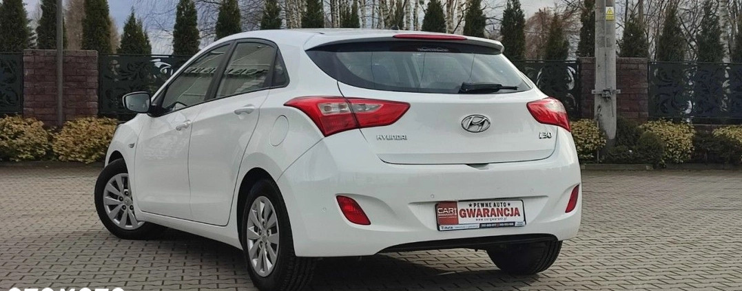 Hyundai I30 cena 39900 przebieg: 201000, rok produkcji 2015 z Grybów małe 781